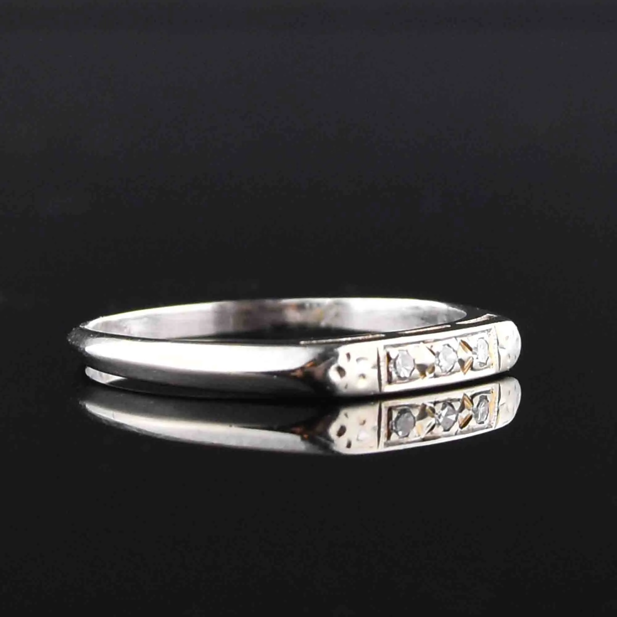 14K White Gold Diamond Wedding Band Ring