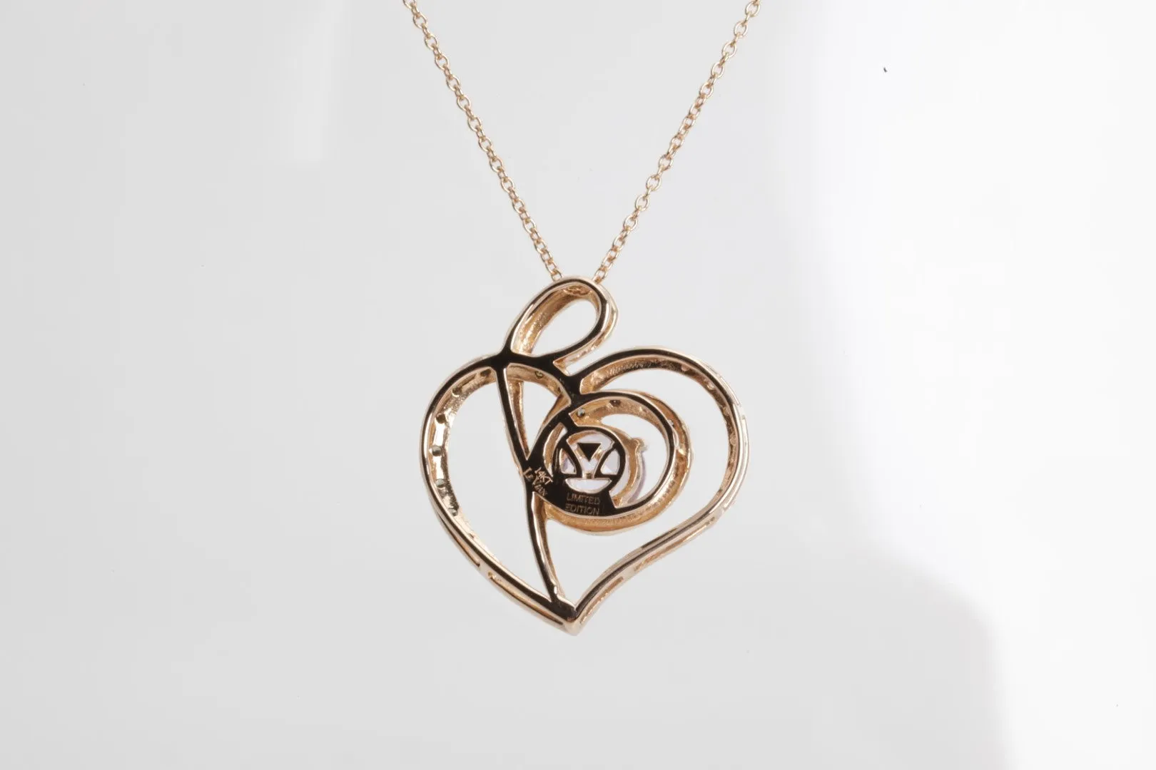 18’’ 14k Rose Gold Le Vian 0.145tcw Diamond Pink Stone Heart Necklace (4.50g.)