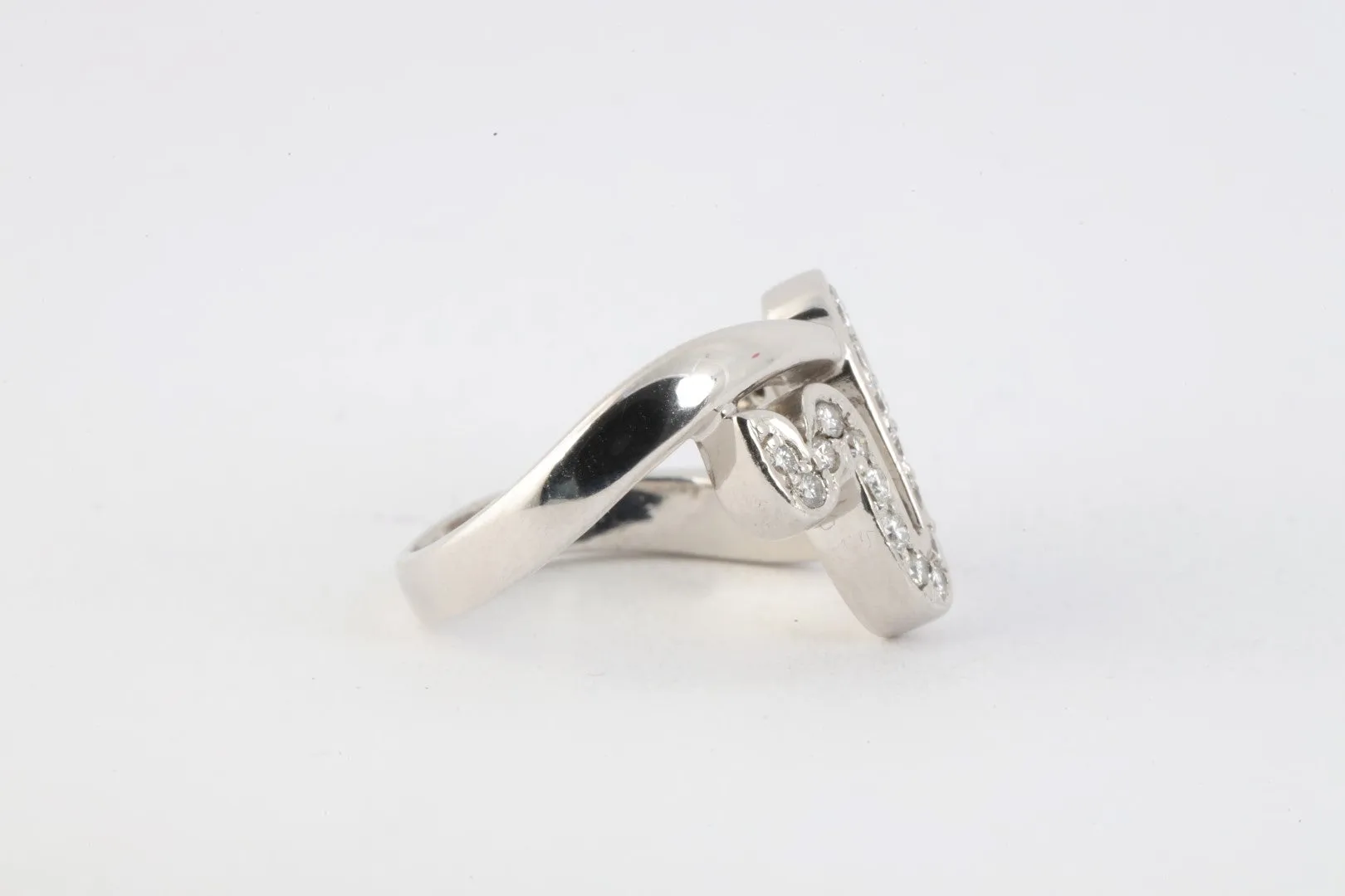 18k White Gold 0.36tcw Diamond Wave Ring Size 5.25 (8.39g.)