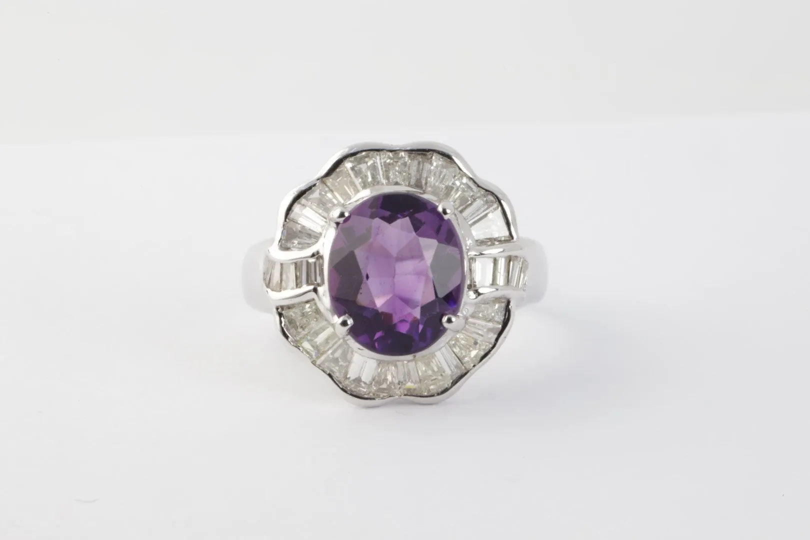 18k White Gold 1.20tcw Diamond & Purple Stone Ring Size 6 (5.20g.)