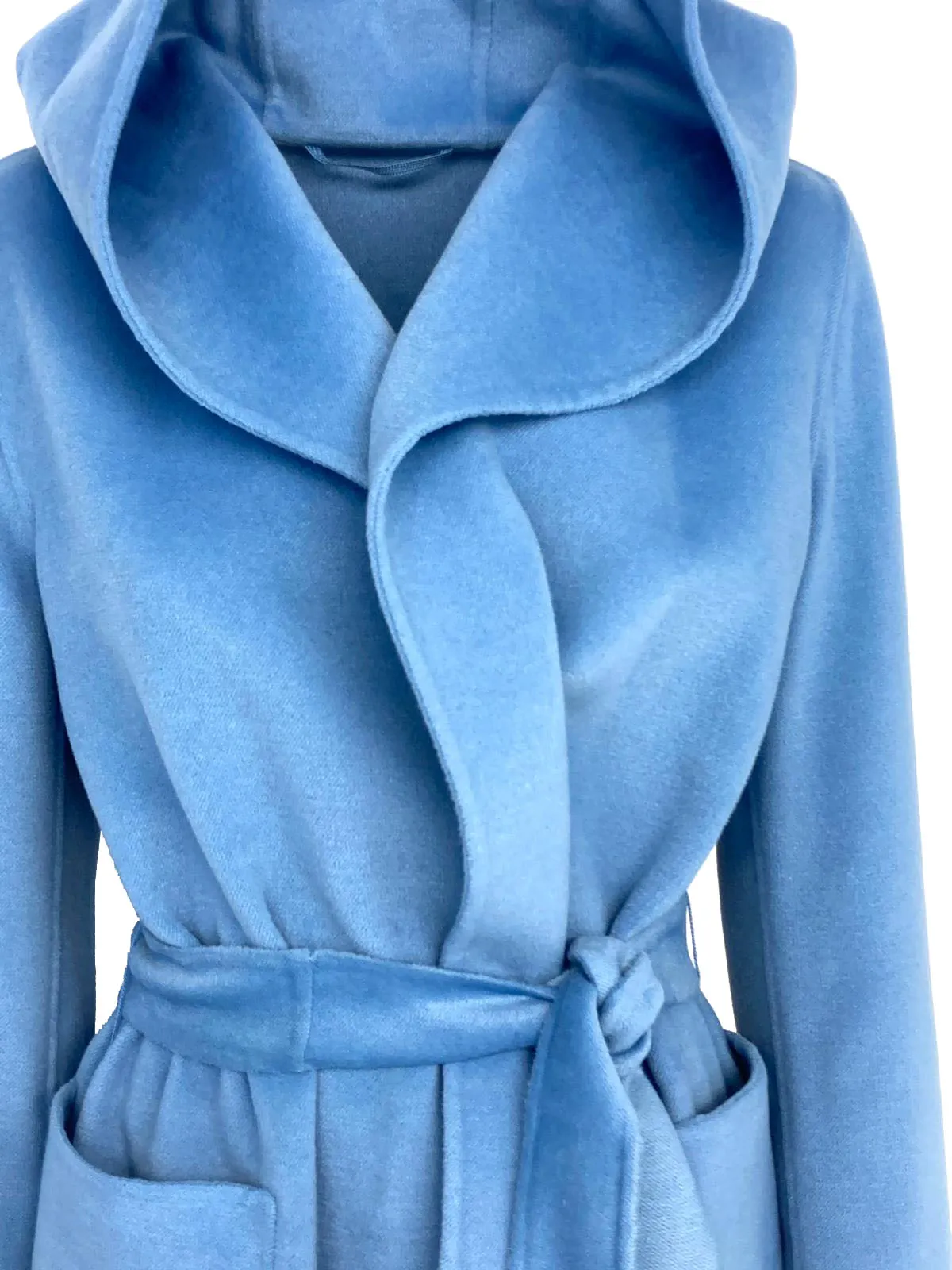 CAPPOTTO LUNGO AZZURRO CON CAPPUCCIO E CINTURA