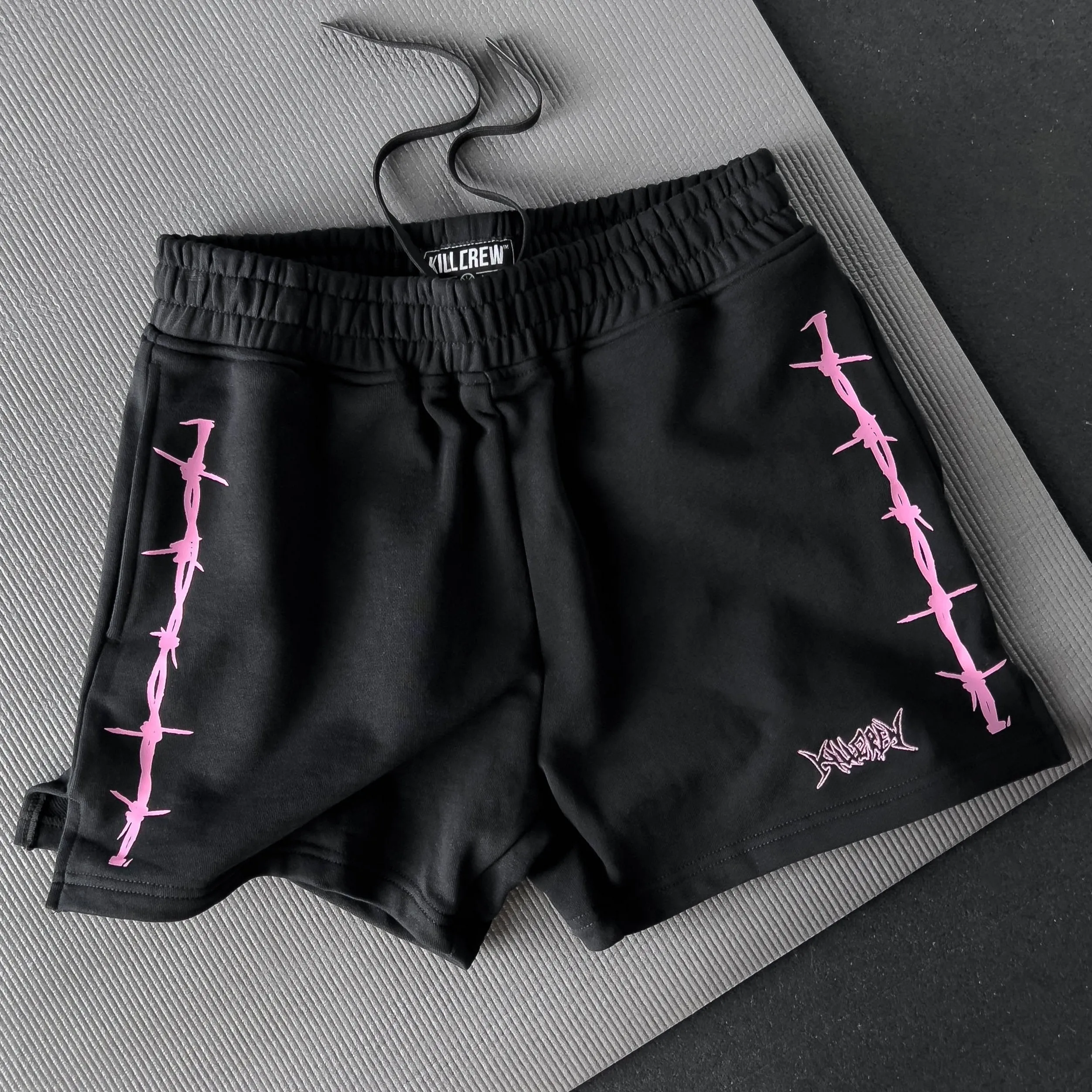 COTTON SHORTS (MID THIGH CUT) BARBWIRE - BLACK / PINK