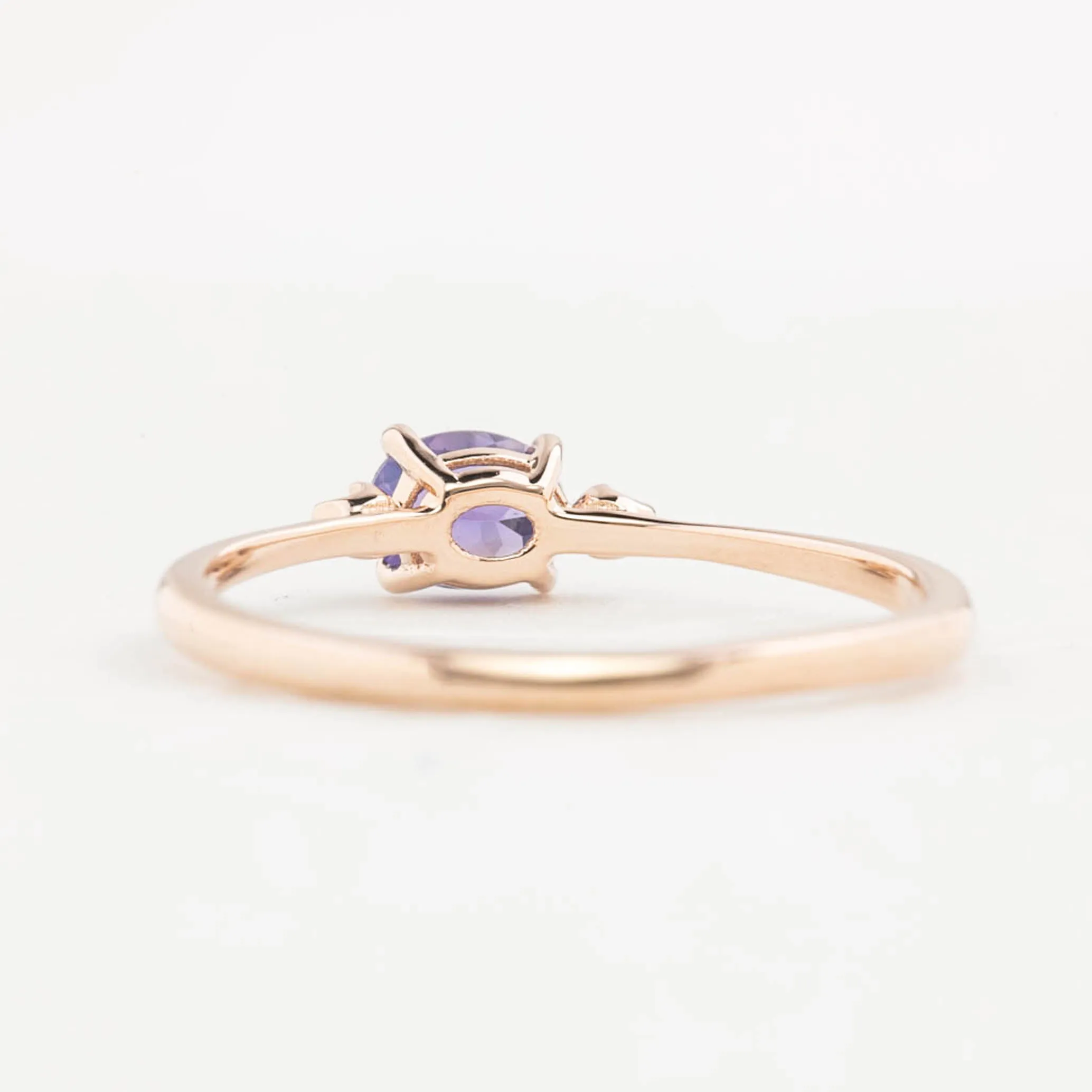 Emilie Ring 5mm 0.45ct Purple Umba Sapphire 14K Rose Gold