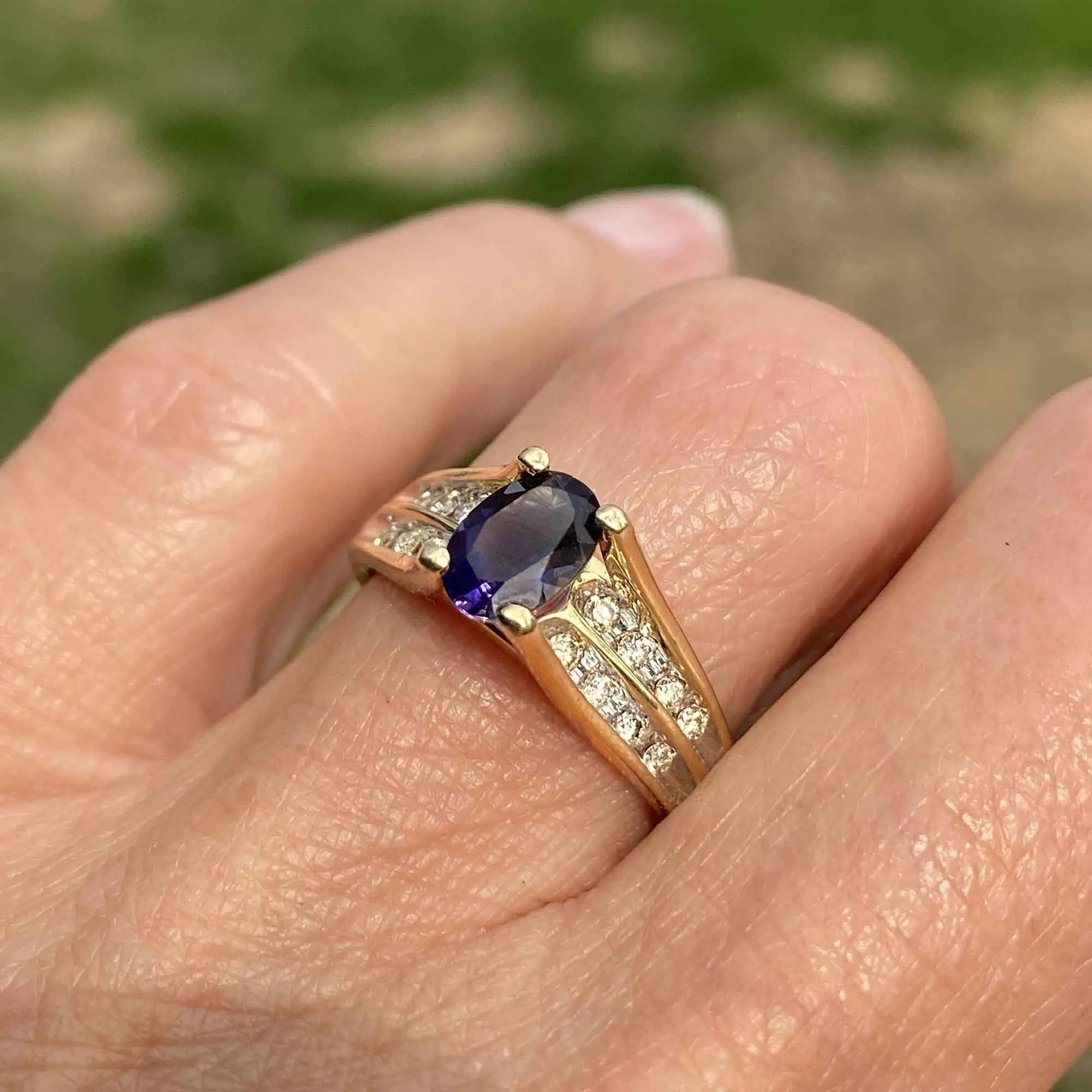 Fine 14K Gold Diamond Oval Purple Tanzanite Ring