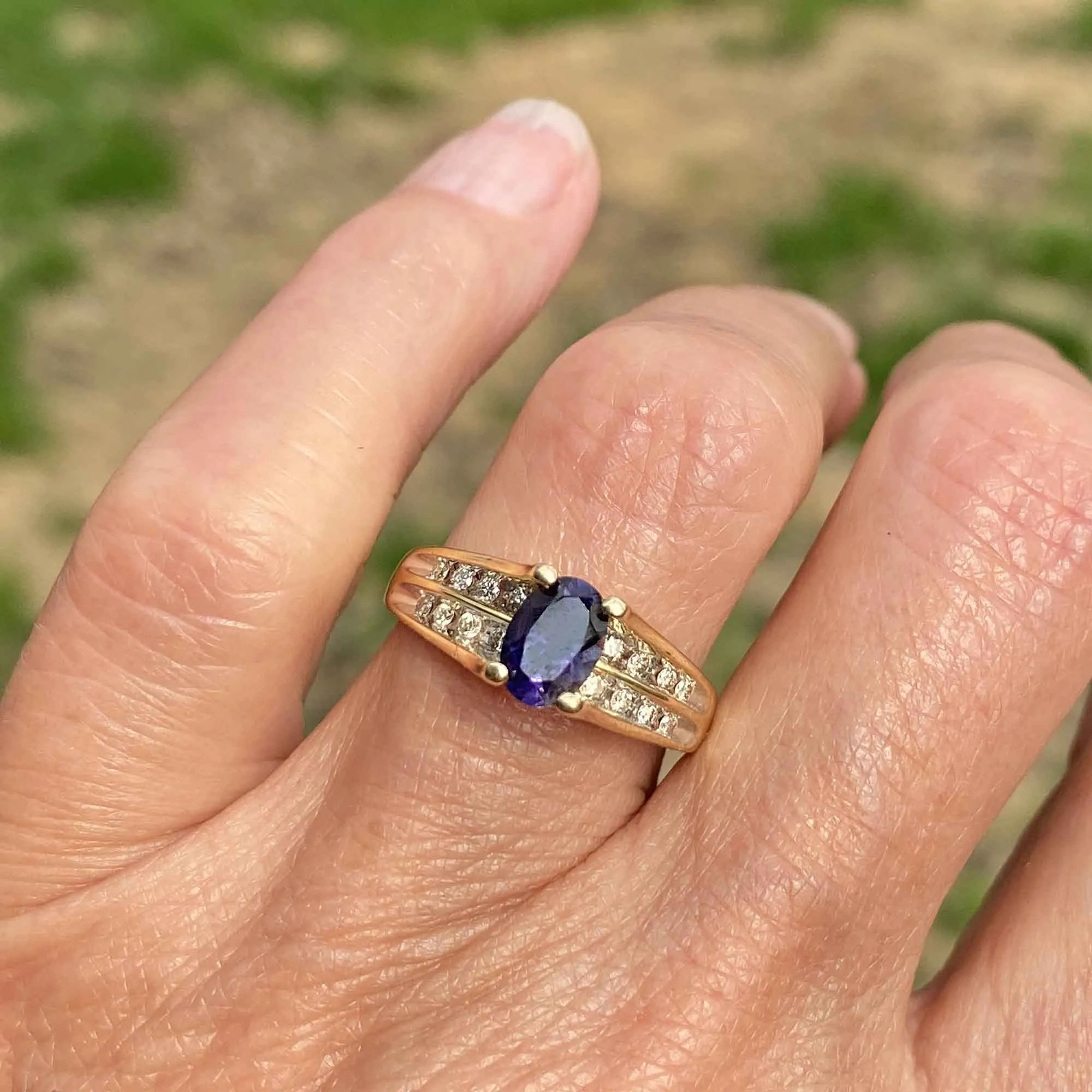 Fine 14K Gold Diamond Oval Purple Tanzanite Ring