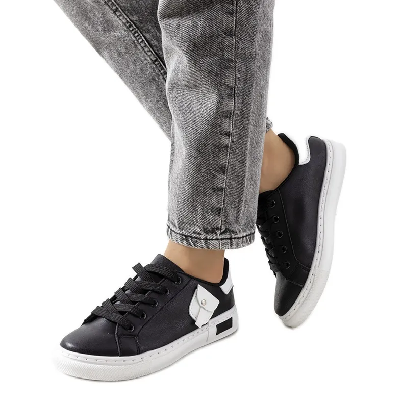 Frame women's black sneakers