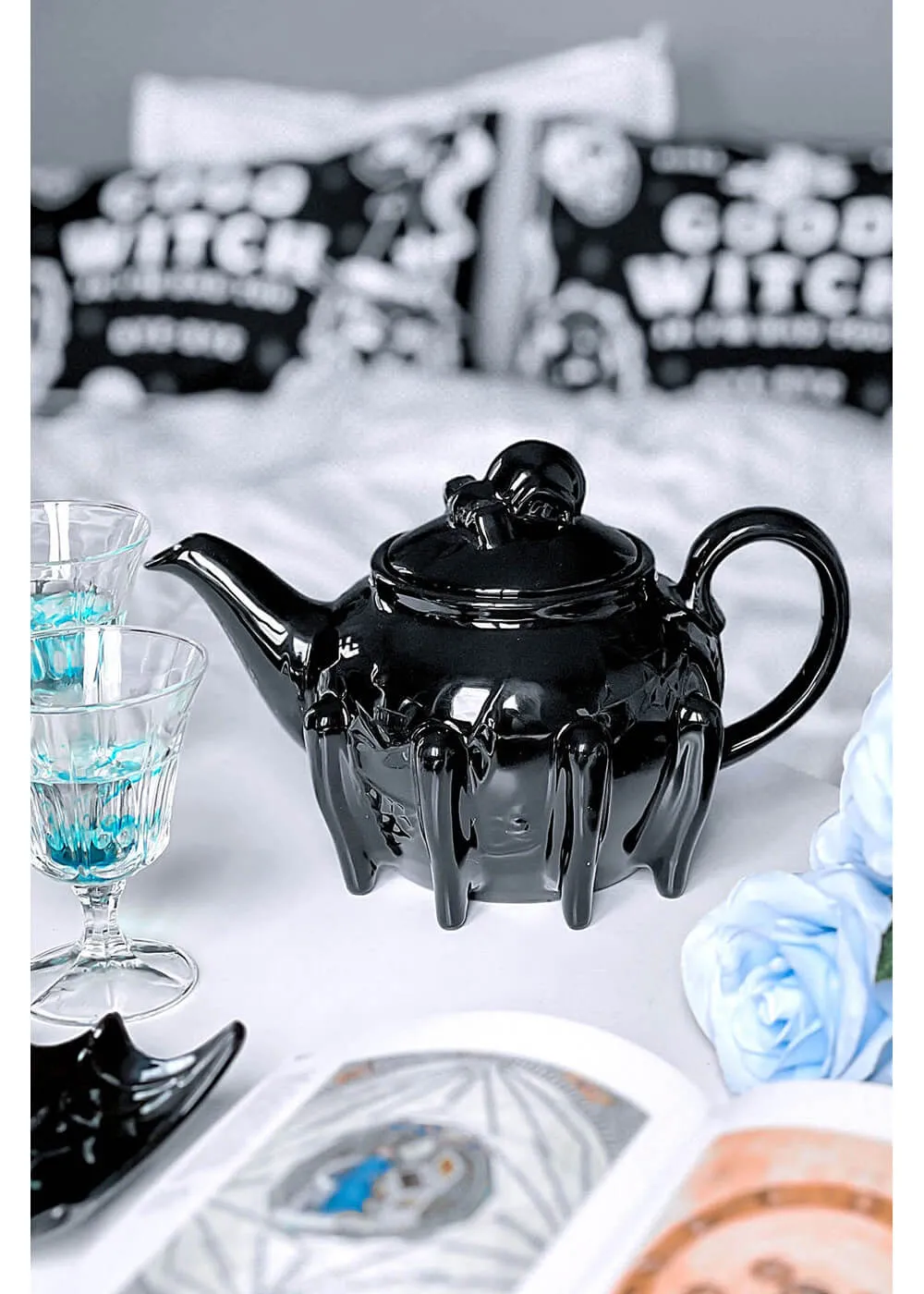 Killstar Arachnid Spider Teapot Black