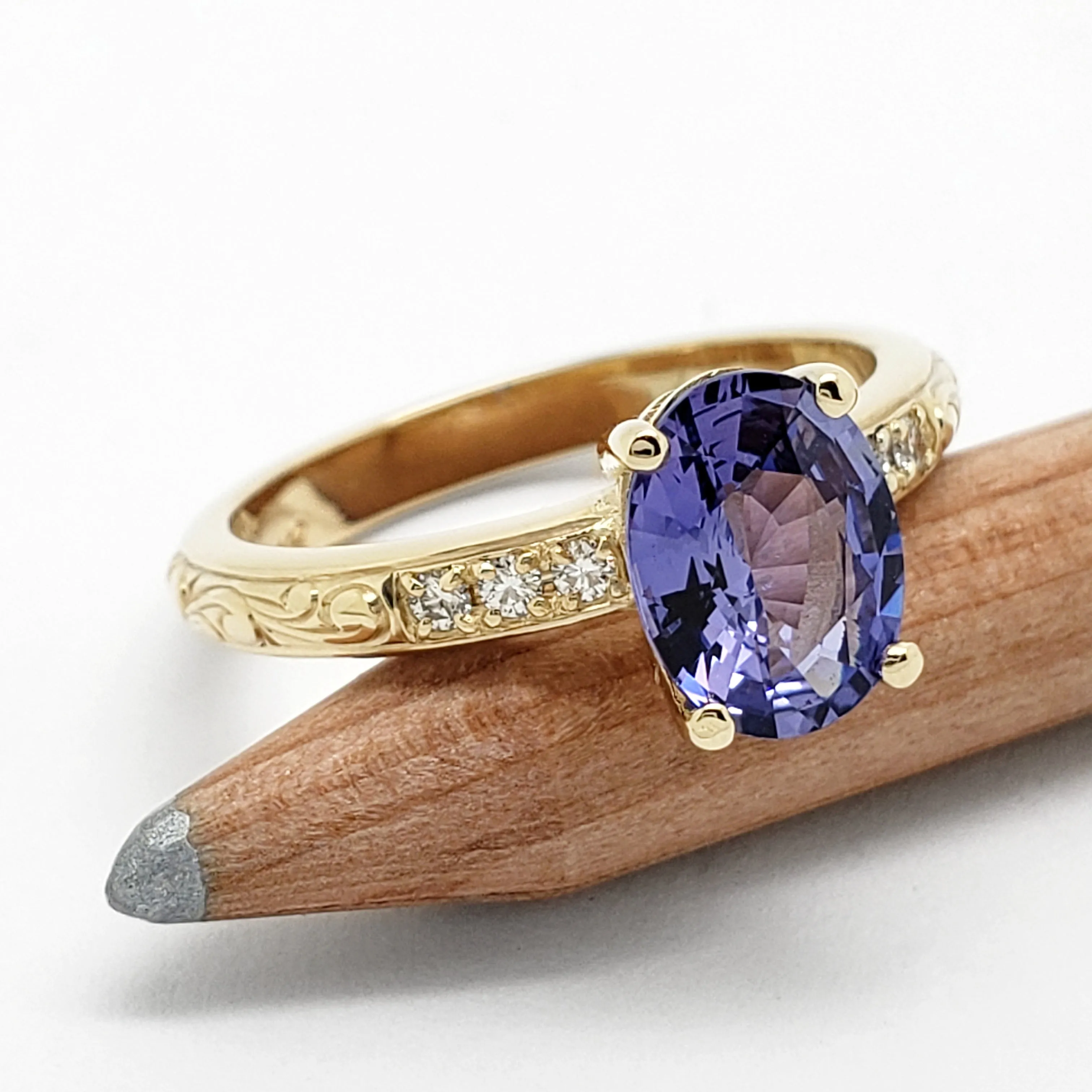 Oval Willow | Purple Sapphire