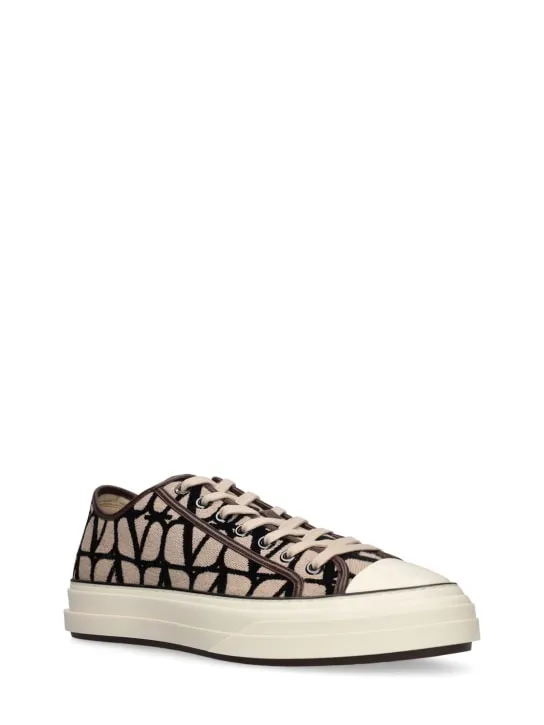 Valentino Garavani   20mm Toile Iconographie canvas sneakers 