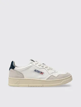 W Medalist Low Sneakers